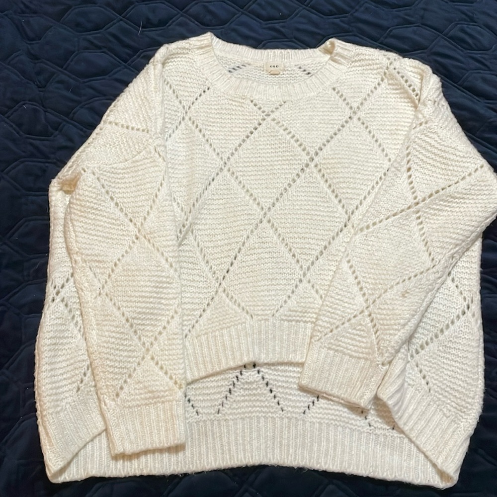 Lulus open diamond stitch sweater